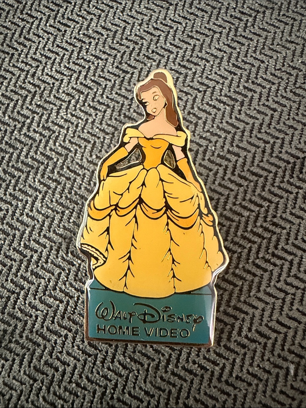 Walt Disney Home Video Belle pin